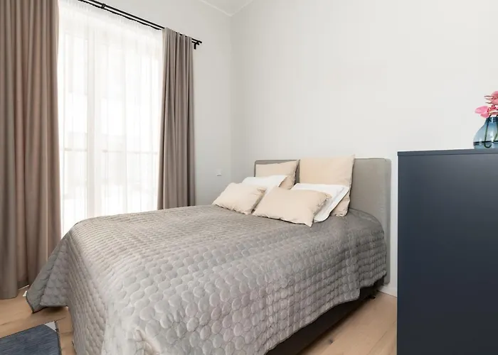 Dashaus 2 Bedroom Apartment